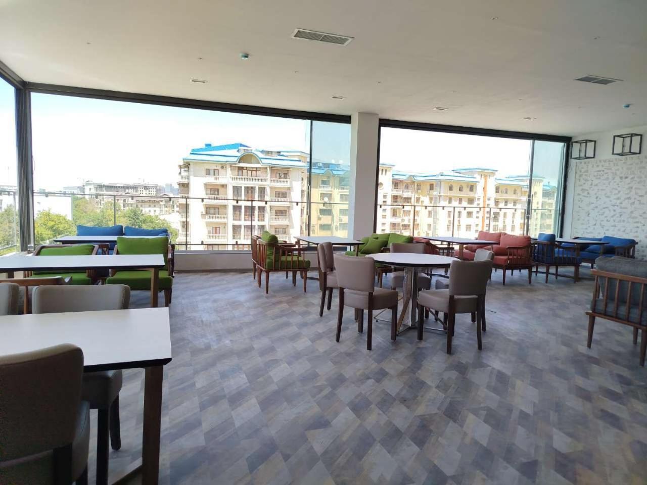 Art Air Hotel Tasjkent Buitenkant foto